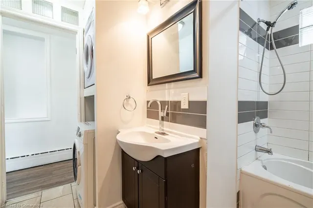 Additional image 19 of 1221-1223 Main St