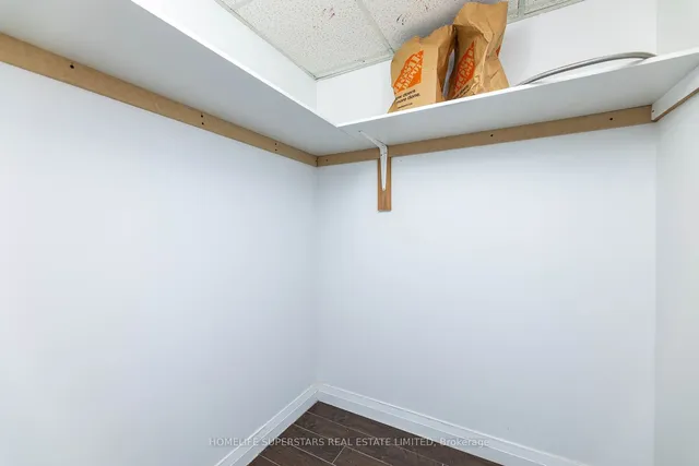 Additional image 14 of 1 Valhalla Inn Rd Unit 1010