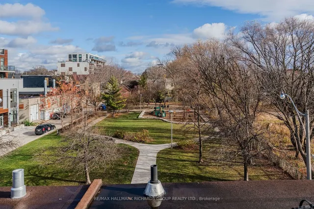 Additional image 25 of 17 Brick Crt