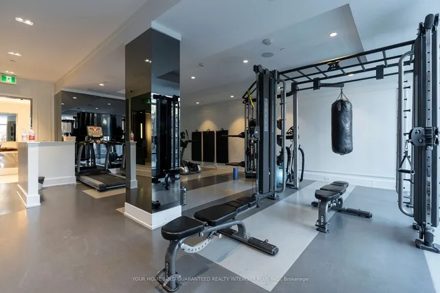 Additional image 33 of 6 Parkwood Ave Unit 303