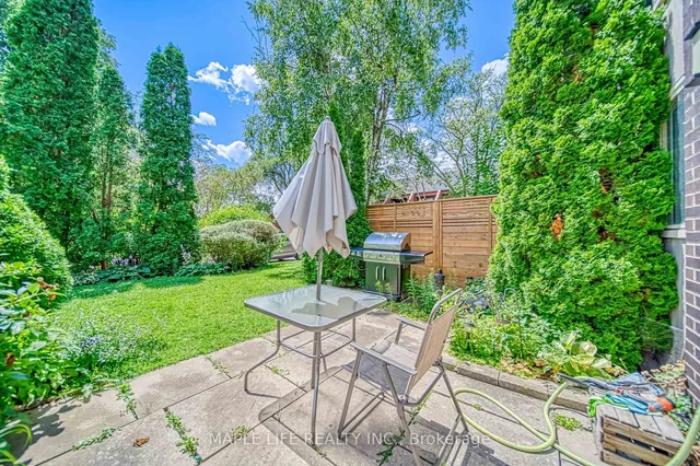 Additional image 38 of 83 Flaming Rose Way