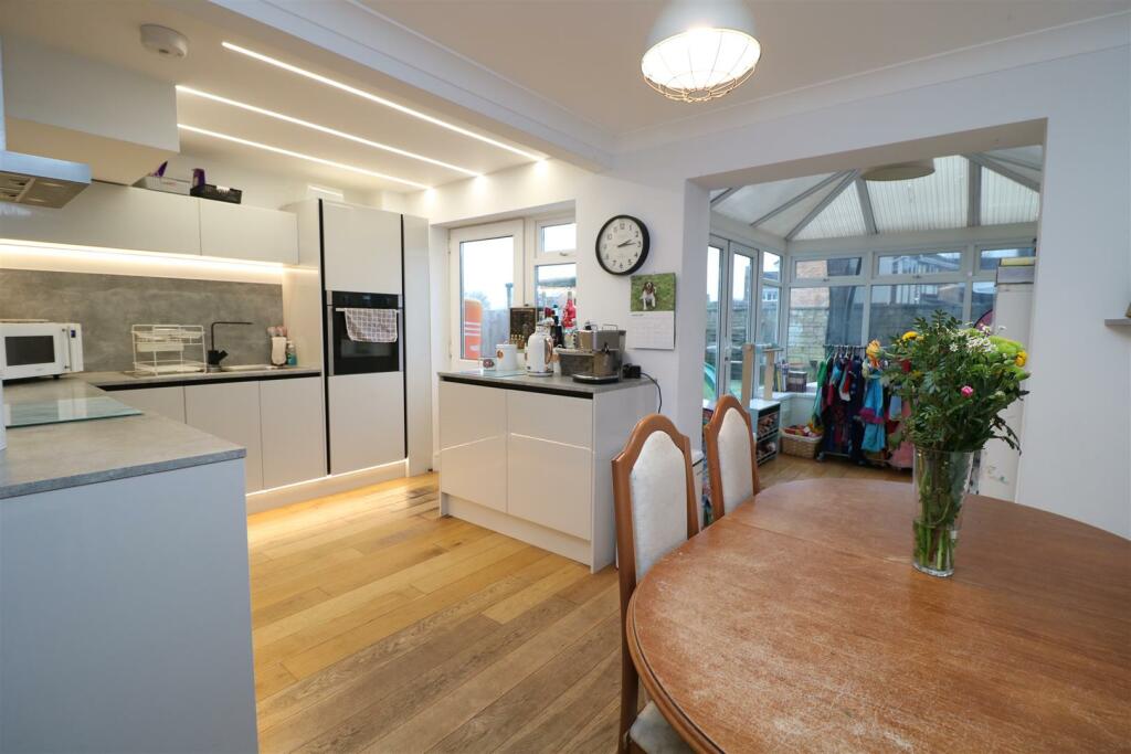 Additional image 4 of Mallow Close, Trowbridge