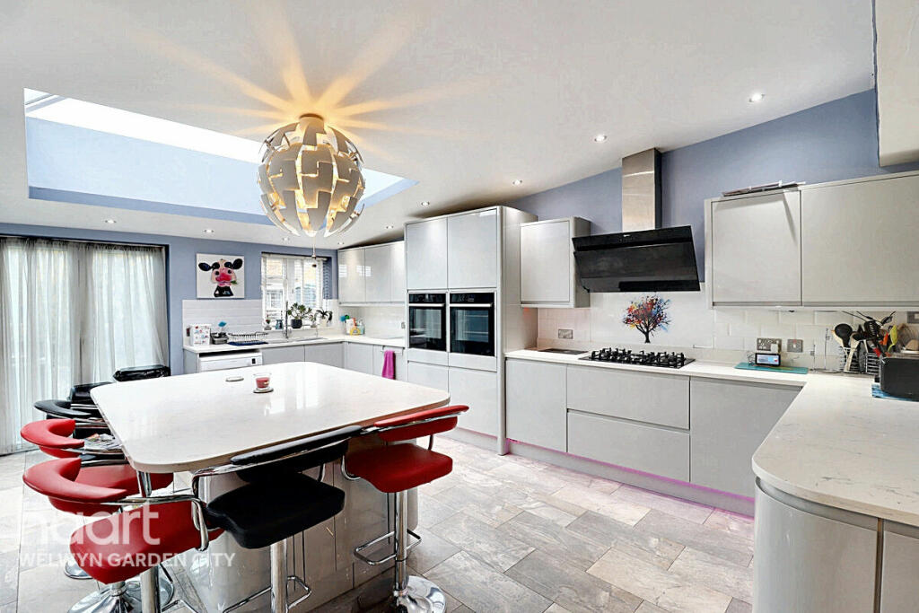 Additional image 8 of Hollybush Lane, Welwyn Garden City
