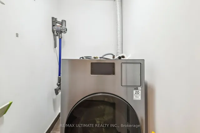 Additional image 30 of 1030 King St Unit 121