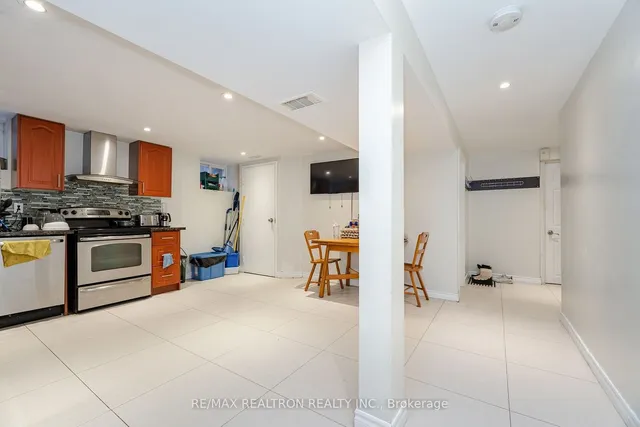 Additional image 26 of 24 Gracemount Cres