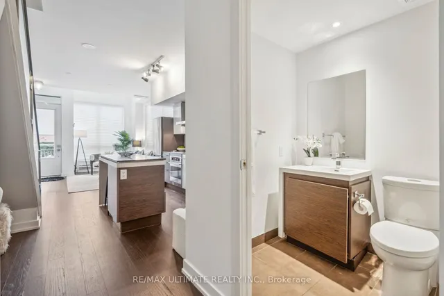 Additional image 16 of 1030 King St Unit 121