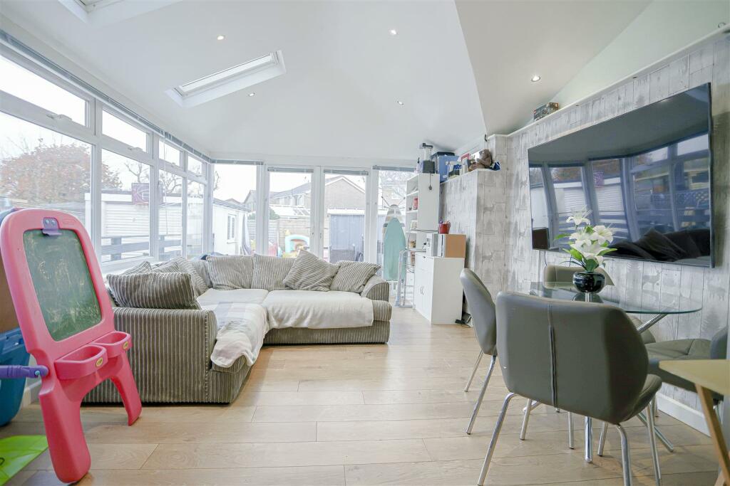 Additional image 23 of Fernlea Drive, Clayton Le Moors