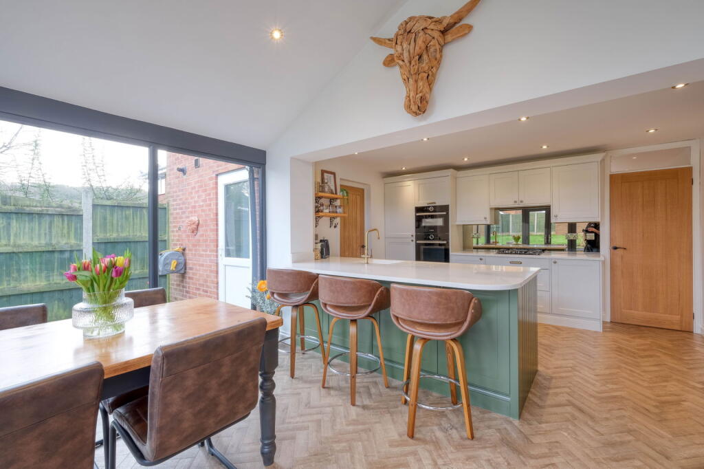 Additional image 6 of Stoneleigh Close, Oakenshaw South, Redditch B98 7YW