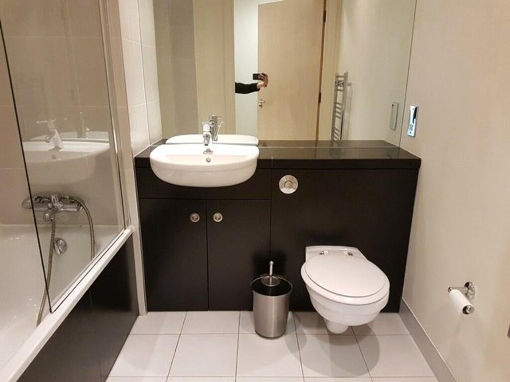 Additional image 5 of Placido, Jupiter Complex, 34 Ryland Street