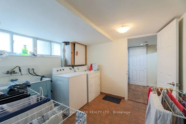 Additional image 12 of 107 Elmhurst Ave