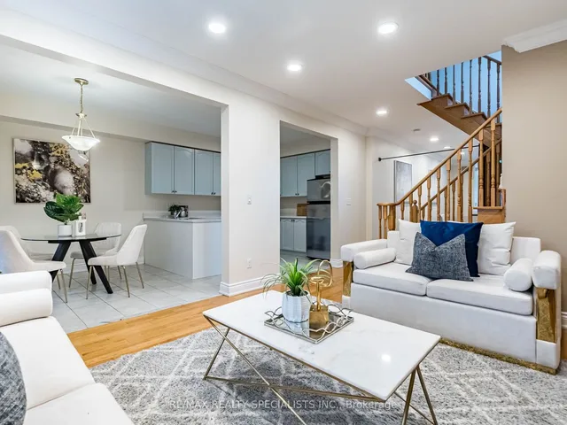 Additional image 10 of 25 Commodore Dr