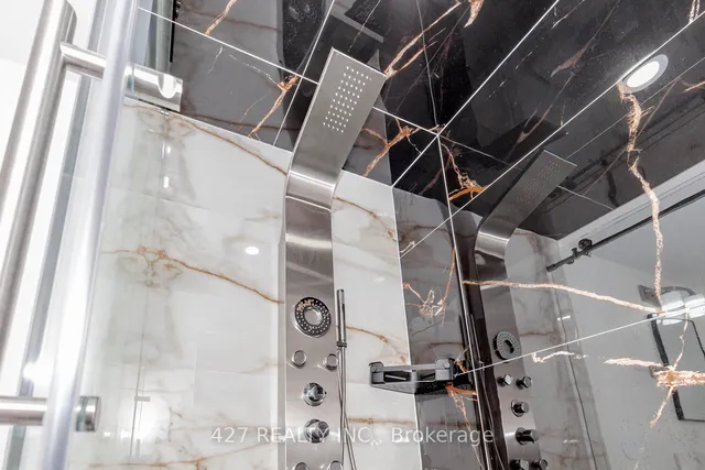 Additional image 22 of 42 Courtleigh Sq