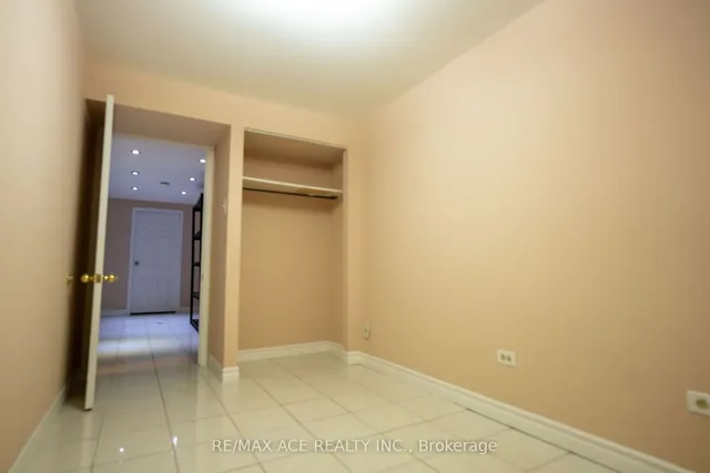 Additional image 32 of 47 John Stoner Dr