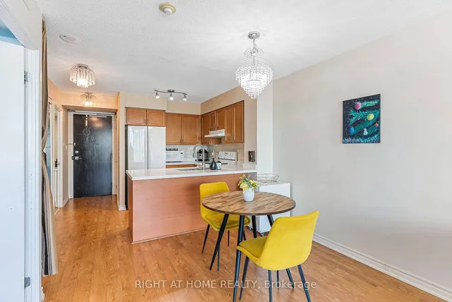 Additional image 17 of 231 Fort York Blvd Unit 1807