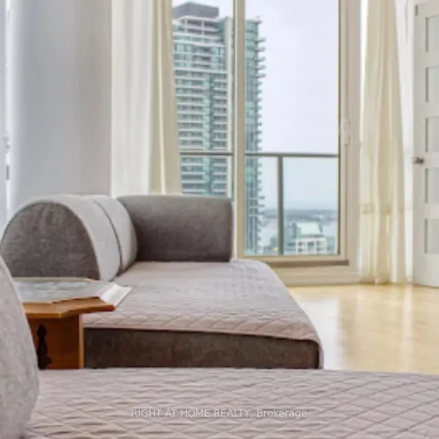 Additional image 4 of 65 Bremner Blvd Unit 2908