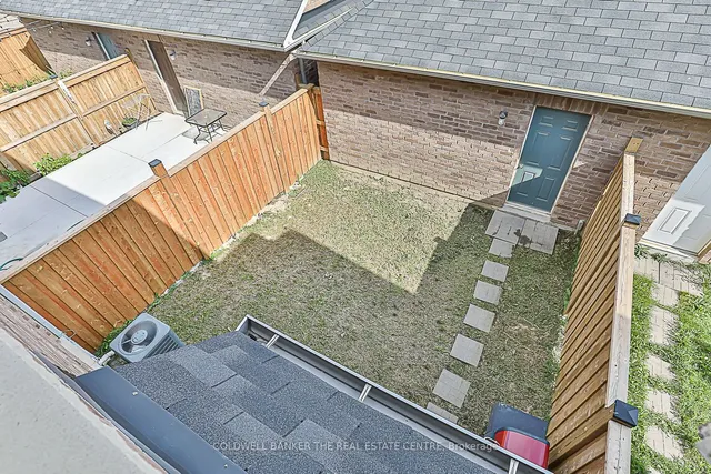 Additional image 39 of 67 Yellowknife Rd