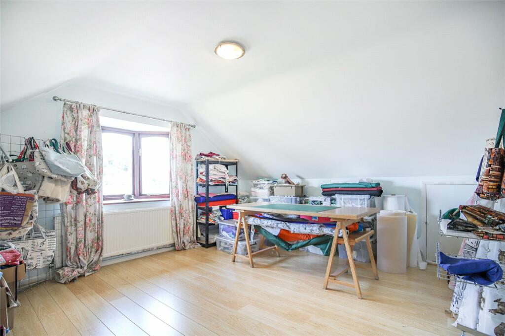 Additional image 10 of Orchard Drive, Park Street, St. Albans, Hertfordshire, AL2