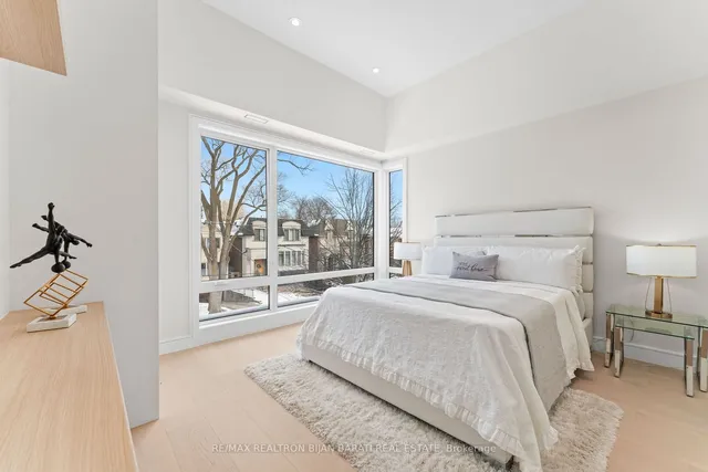 Additional image 26 of 153 B Parkview Ave