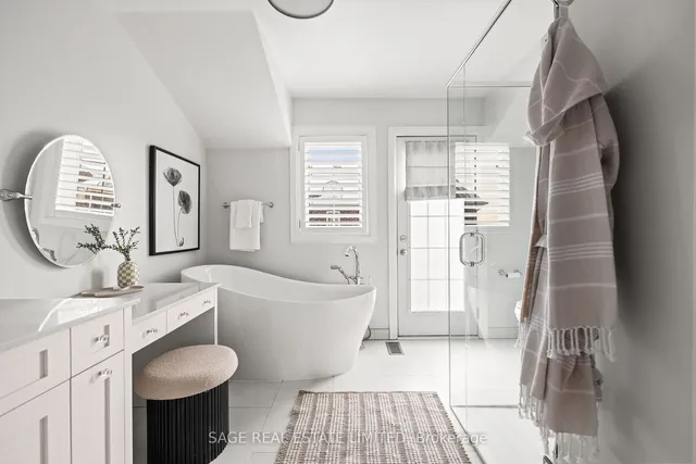 Additional image 26 of 113 The Queensway Unit TH62