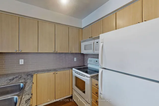 Additional image 17 of 763 Bay St Unit 1910