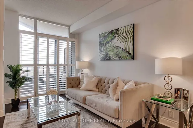 Additional image 13 of 80 Harrison Garden Blvd Unit 1428