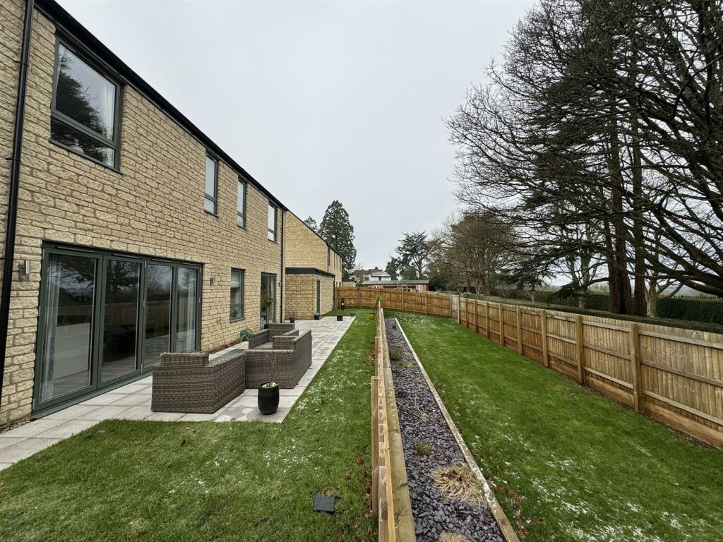 Additional image 31 of Dazzler Drive, Midsomer Norton