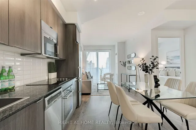 Additional image 9 of 101 Erskine Ave Unit 804