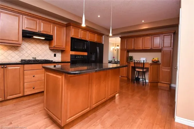 Additional image 12 of 182 Valridge Dr