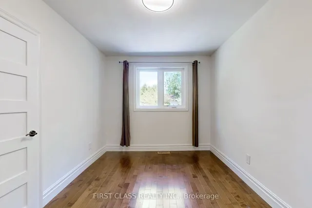 Additional image 14 of 204 Pemberton Ave