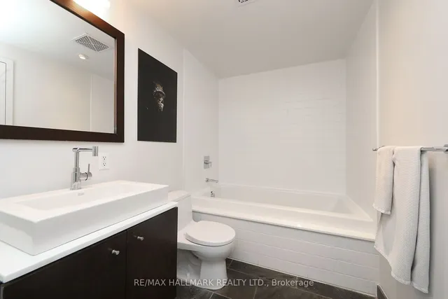 Additional image 24 of 42 Camden St Unit 703