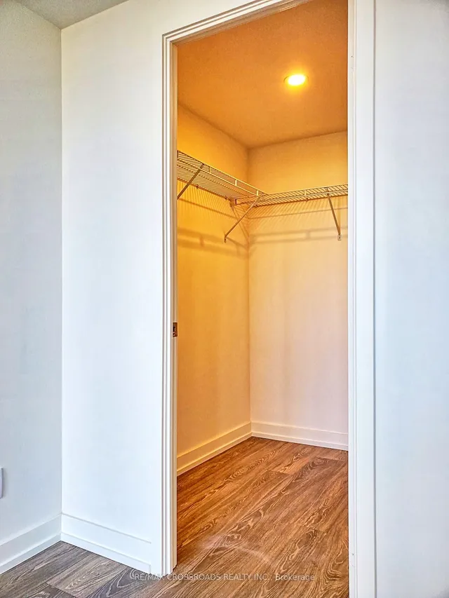 Additional image 7 of 19 Western Battery Rd Unit 1222