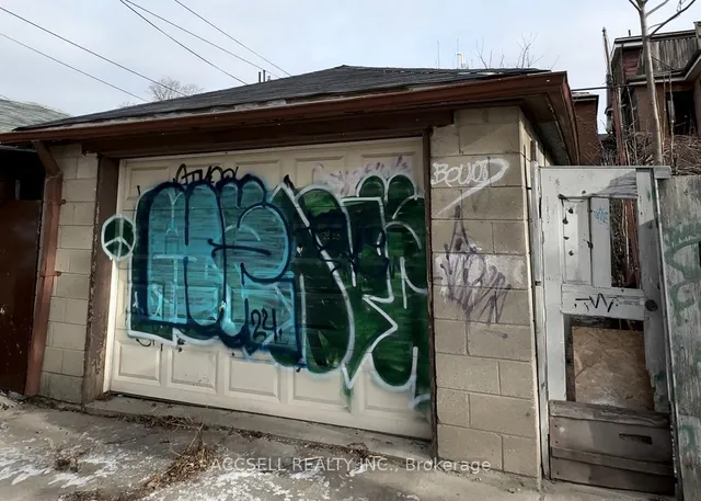 Additional image 18 of 684 Manning Ave