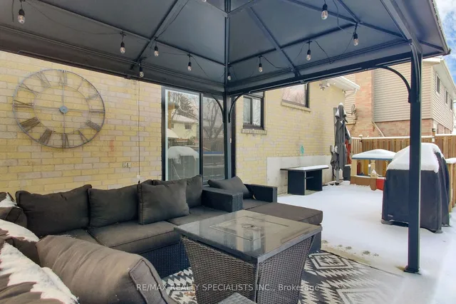 Additional image 33 of 605 Churchill Ave