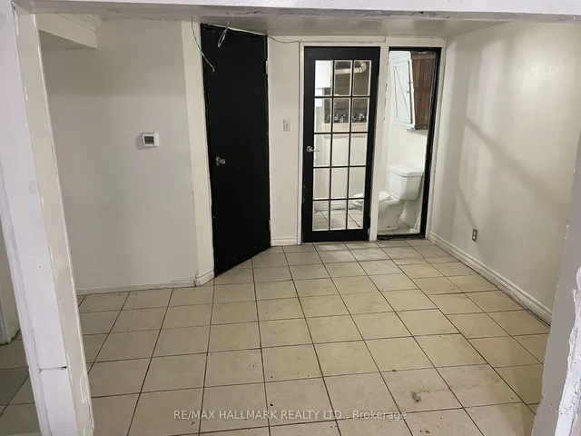 Additional image 28 of 177 Carlton St