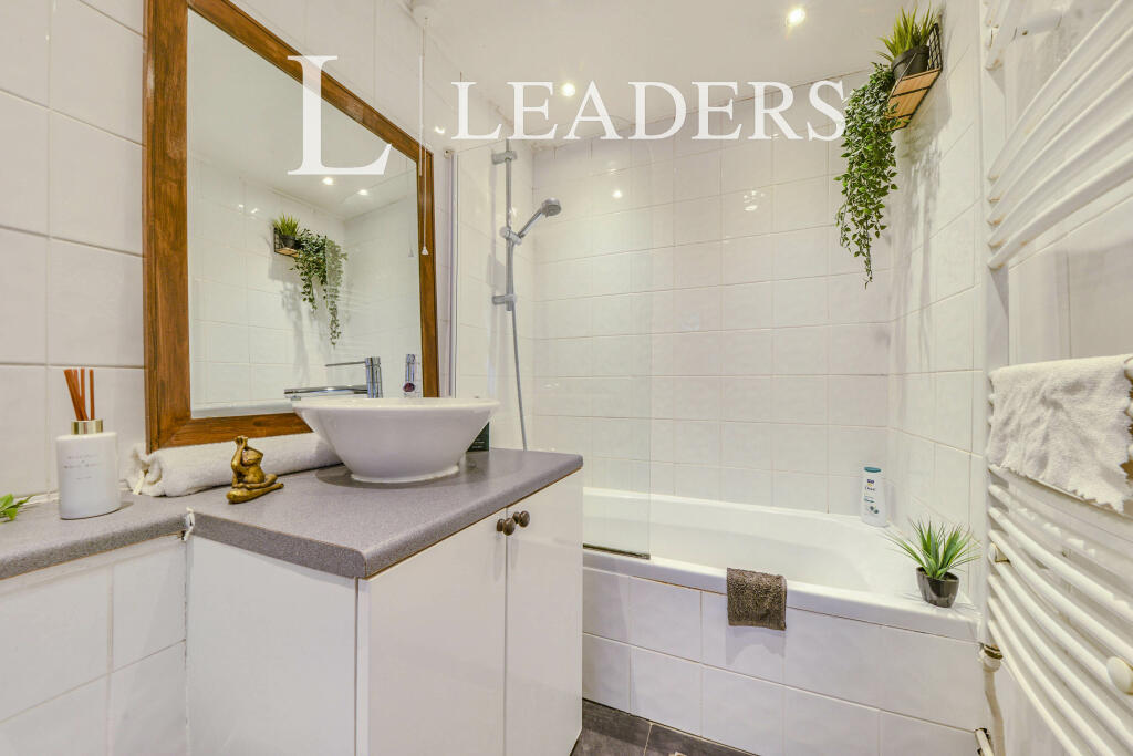 Additional image 14 of Spencer Street