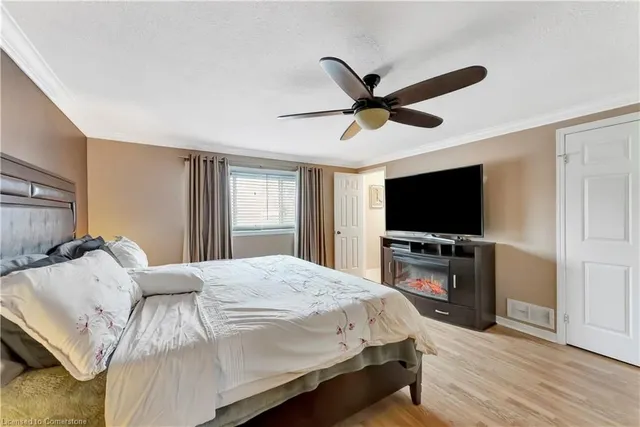 Additional image 28 of 2 Royalwood Crt Unit 39