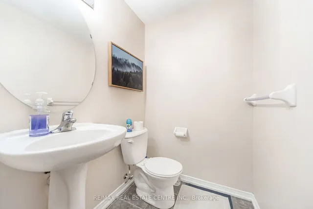 Additional image 23 of 103 Cedar Lake Cres