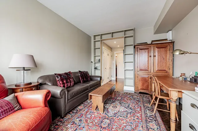 Additional image 21 of 18 Lower Village Gate Unit PH7