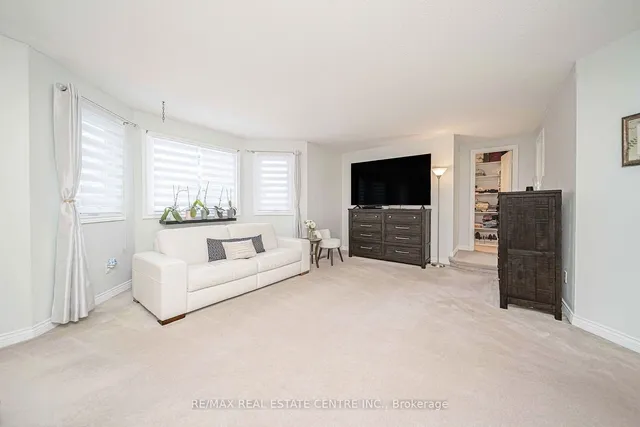 Additional image 29 of 63 Leeward Dr