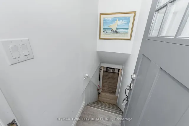 Additional image 23 of 16 Overlea Cres