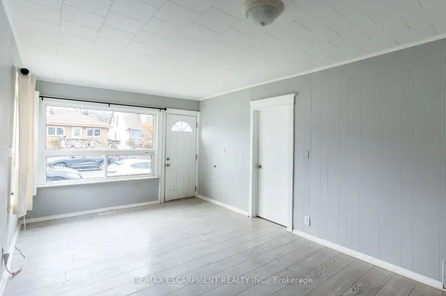 Additional image 6 of 289 Roxborough Ave