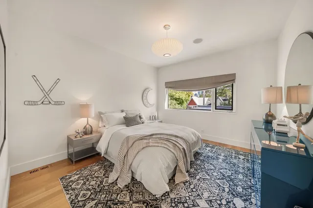 Additional image 33 of 102 Robert St