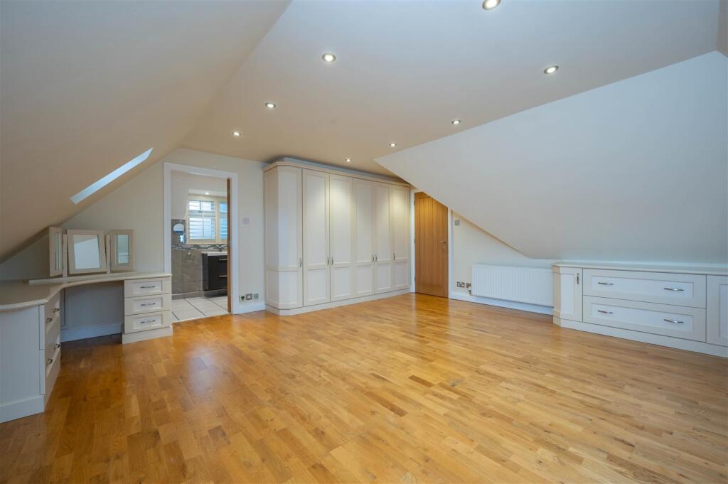 Additional image 20 of Station Road, Henley-In-Arden