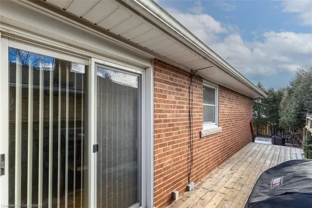 Additional image 40 of 2326 Redfern Rd