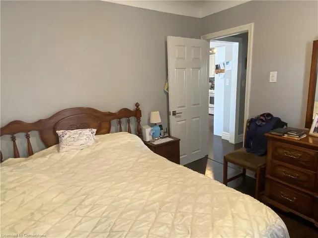 Additional image 11 of 33 Brucedale Ave