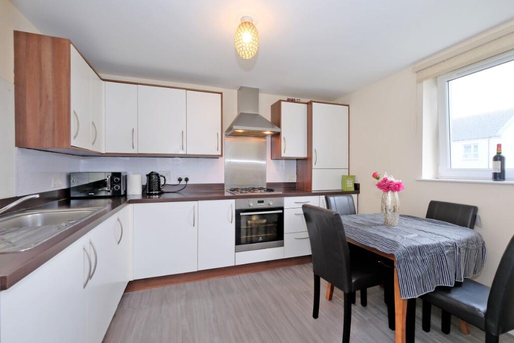 Additional image 4 of Urquhart court