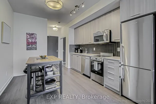 105 George St Unit 1515