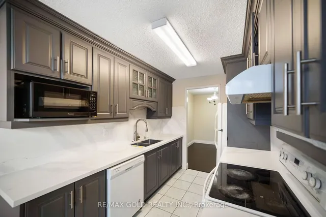 Additional image 11 of 15 Kensington Rd Unit 307