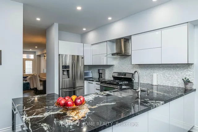 Additional image 15 of 34 Horsham Ave