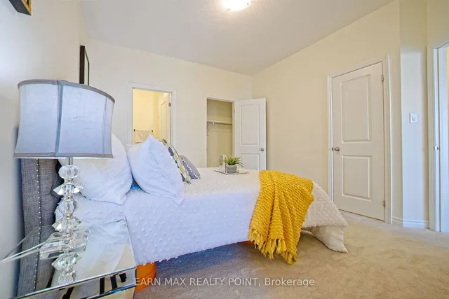 Additional image 29 of 90 Donald Ficht Cres